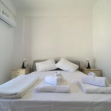 Bed and breakfast Males House Malles